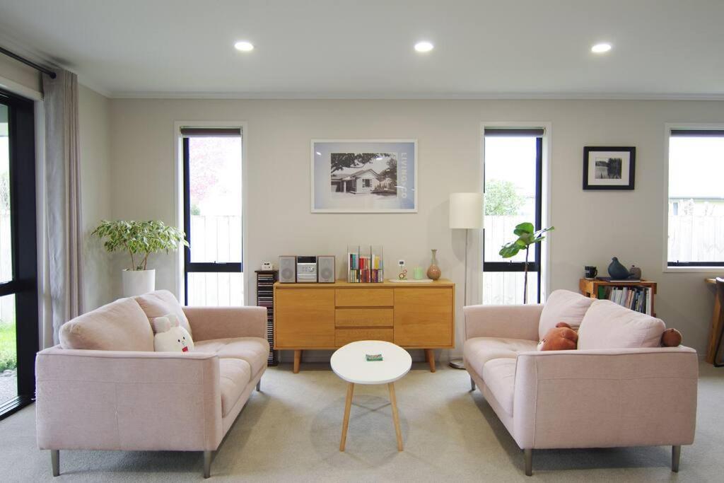 Villa House In Hamilton Extérieur photo