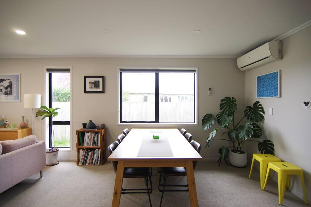 Villa House In Hamilton Extérieur photo
